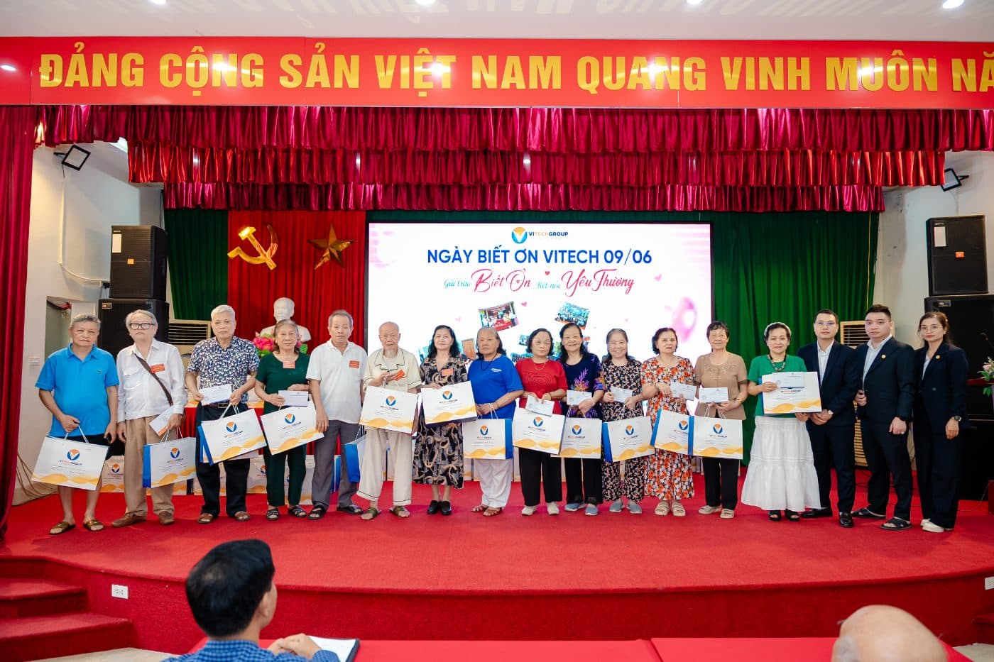 Ngày Biết Ơn ViTechGroup 2026: Khi Những Lời Cảm Ơn Kết Nối Cả Một Tập Thể